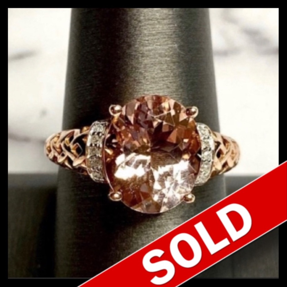 ❌❌SOLD❌❌Morganite 10k Rose Gold, 10 Diamonds